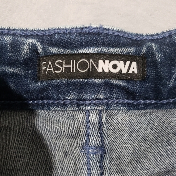 Fashion Nova Acid Wash Button-Fly High Rise Skinny Jeans Size 1 - Picture 7 of 11